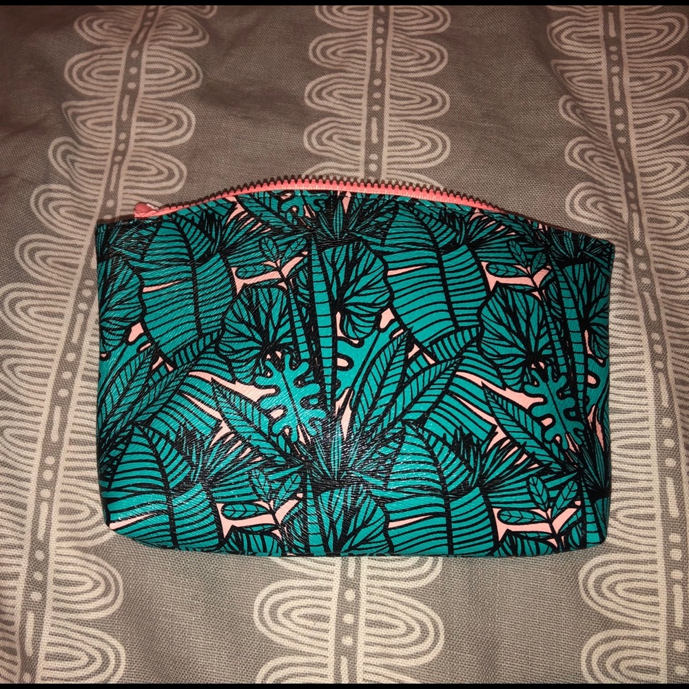 🌻 Ipsy makeup bag